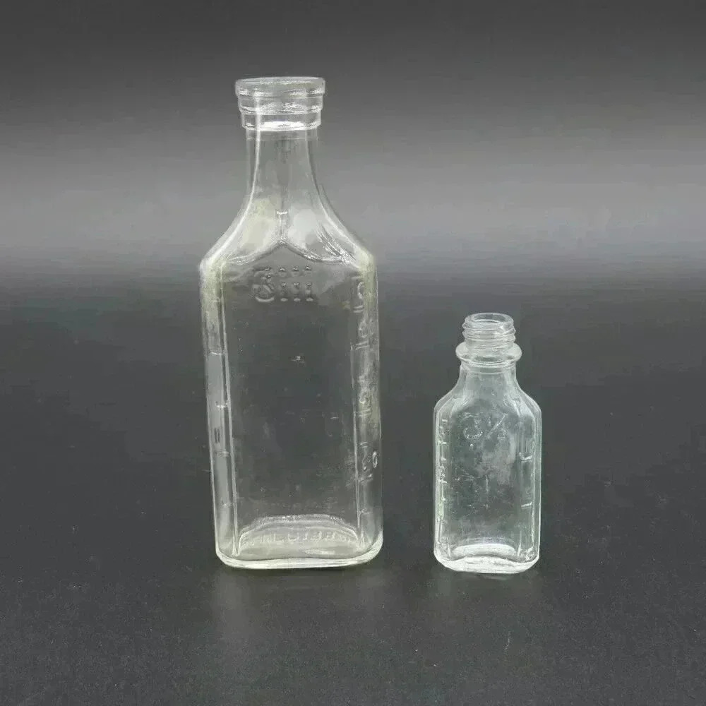 Vintage Set of 2 glass bottles - Picture 2 of 6